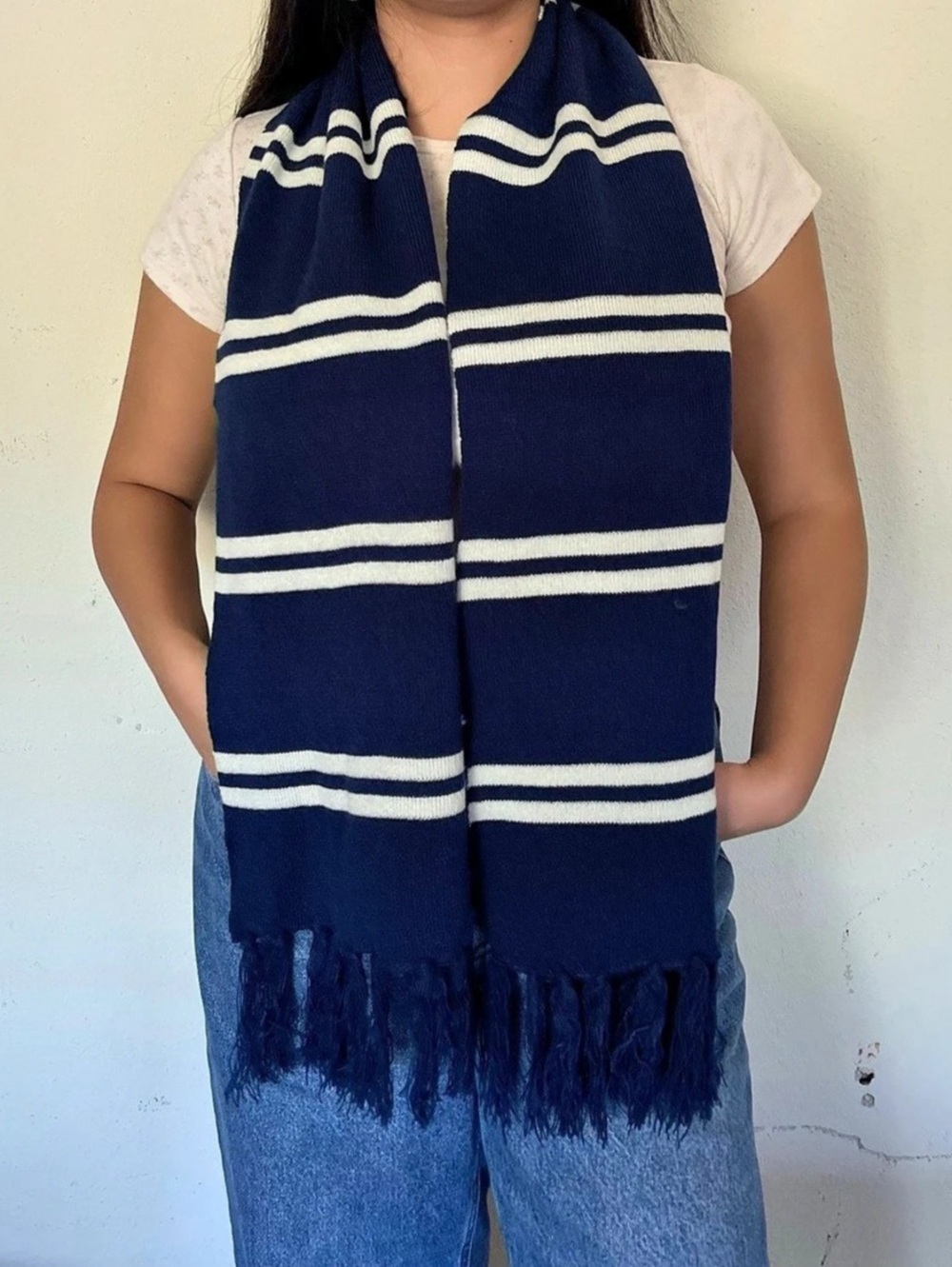 Official Harry Potter Warner Bros 2012 Ravenclaw Blue White Striped Knit Scarf